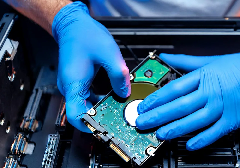 データ消去無料対応とHDD SSDの確認